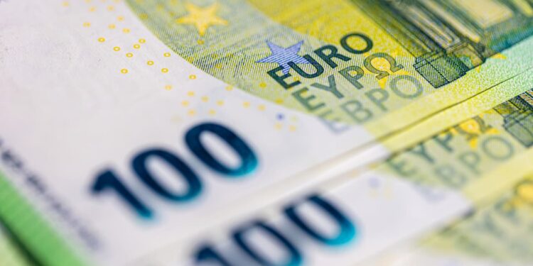 Ranking salarial europeu: Quais países tem a maior média salarial?