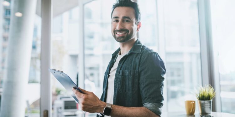 7 profissões cada vez mais desvalorizadas no Brasil e valorizadas no exterior