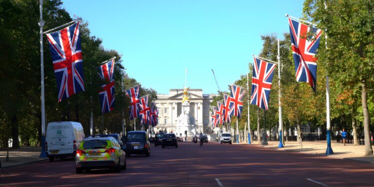 Começam a valer as novas regras de imigração para o Reino Unido