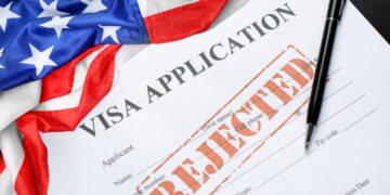 Pedidos de visto para os EUA serão suspensos a partir de 21 de janeiro