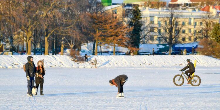 Vida na Finlândia — Canva