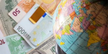 Ranking revela os países em que as pessoas conseguem juntar mais dinheiro