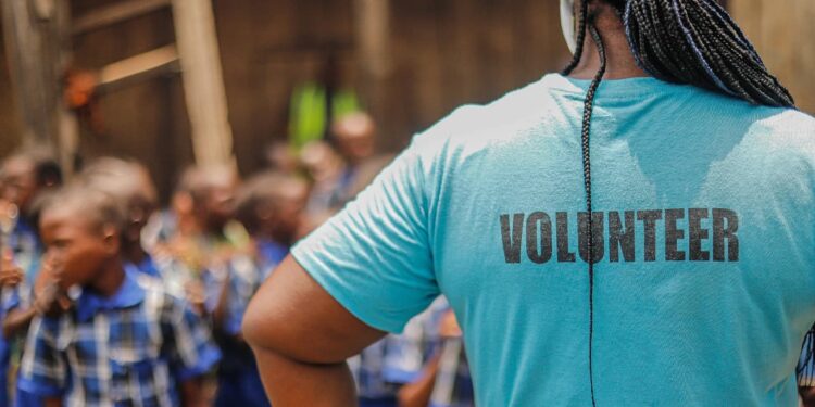 Programas de voluntariado — Canva