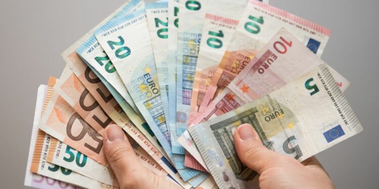 Salários médios na Europa