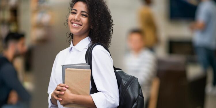 Estudar em vários países — Edição Empregos no Exterior